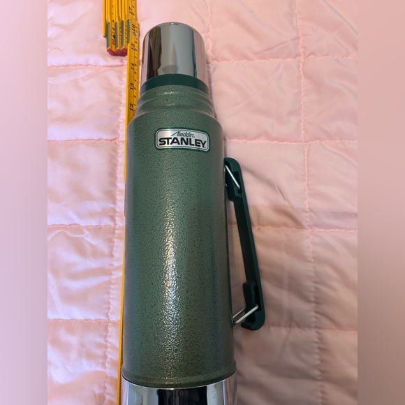 Stanley/alladin quart thermos, stopper, drink stopper. Excellent - Picture 10 of 10